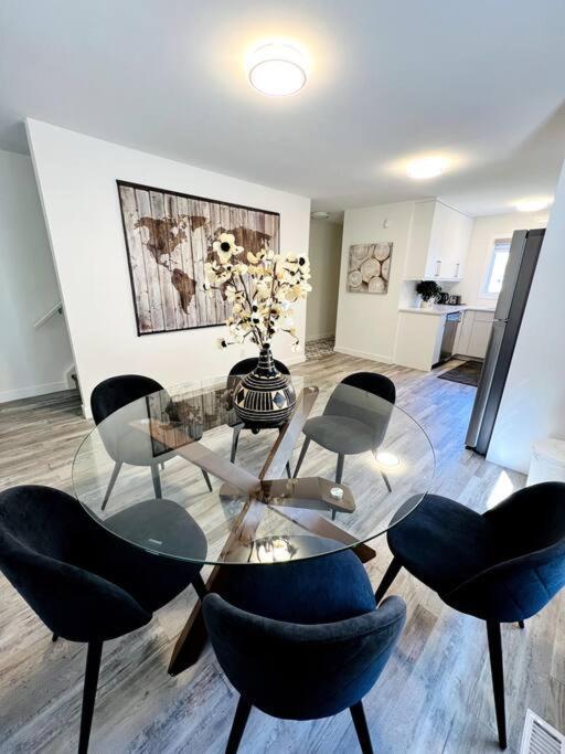 Walking Distance To St Boniface, Easy Parking Winnipeg Exterior foto