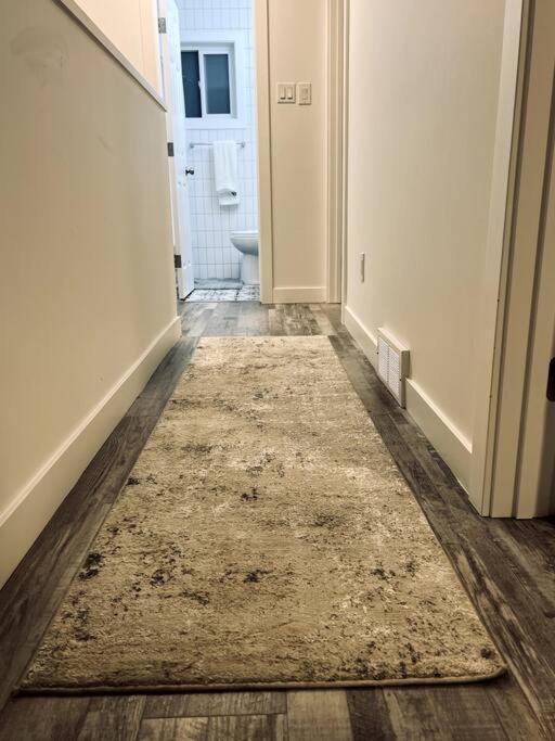 Walking Distance To St Boniface, Easy Parking Winnipeg Exterior foto