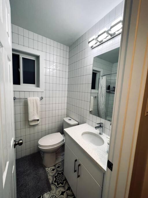 Walking Distance To St Boniface, Easy Parking Winnipeg Exterior foto