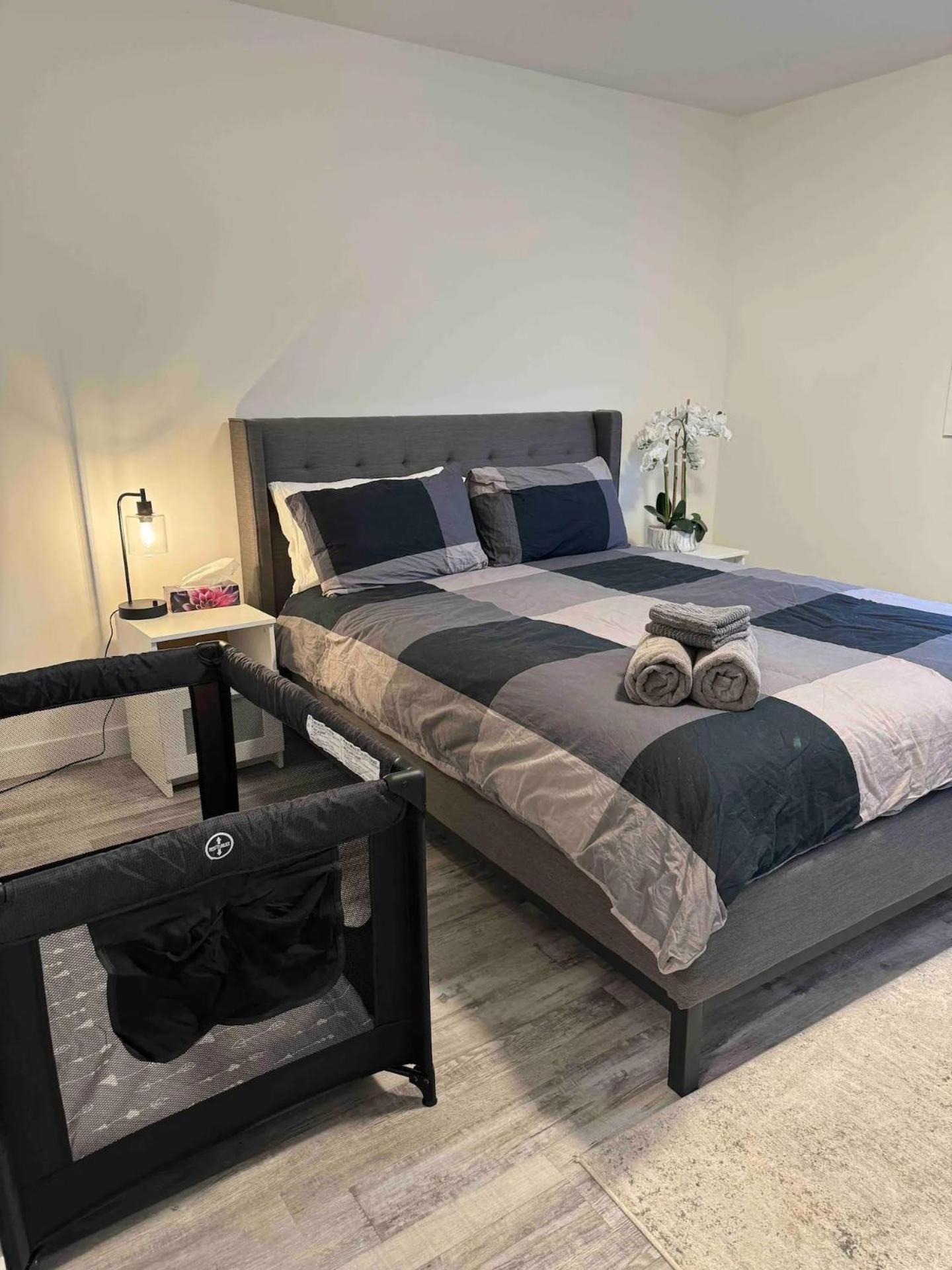 Walking Distance To St Boniface, Easy Parking Winnipeg Exterior foto