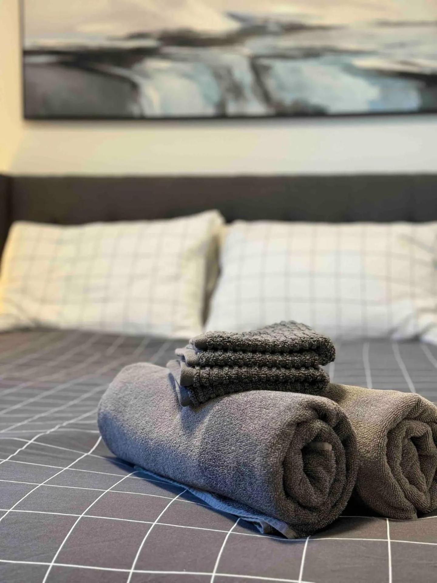 Walking Distance To St Boniface, Easy Parking Winnipeg Exterior foto